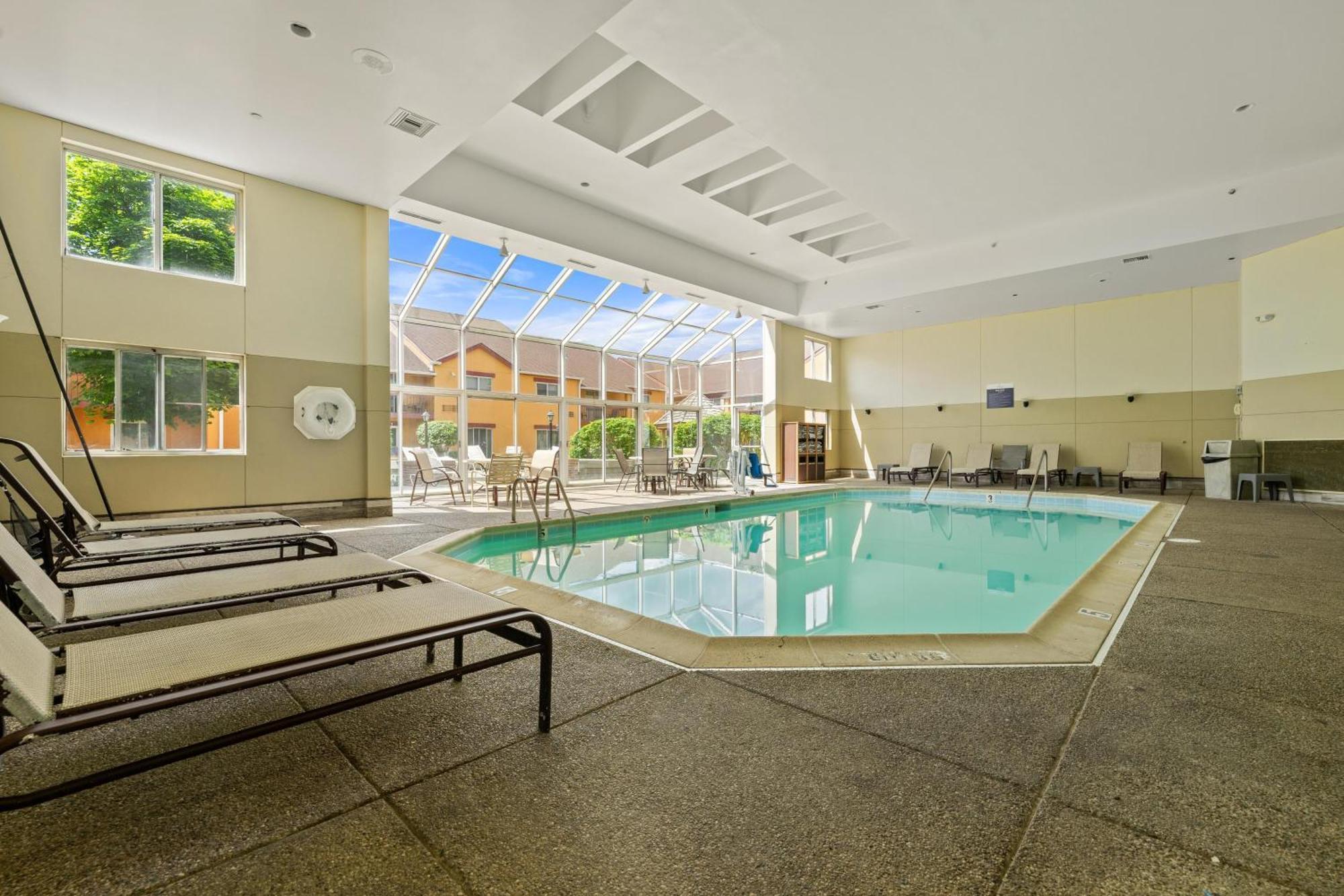 Chicago Club Inn & Suite Oakbrook Terrace Dış mekan fotoğraf