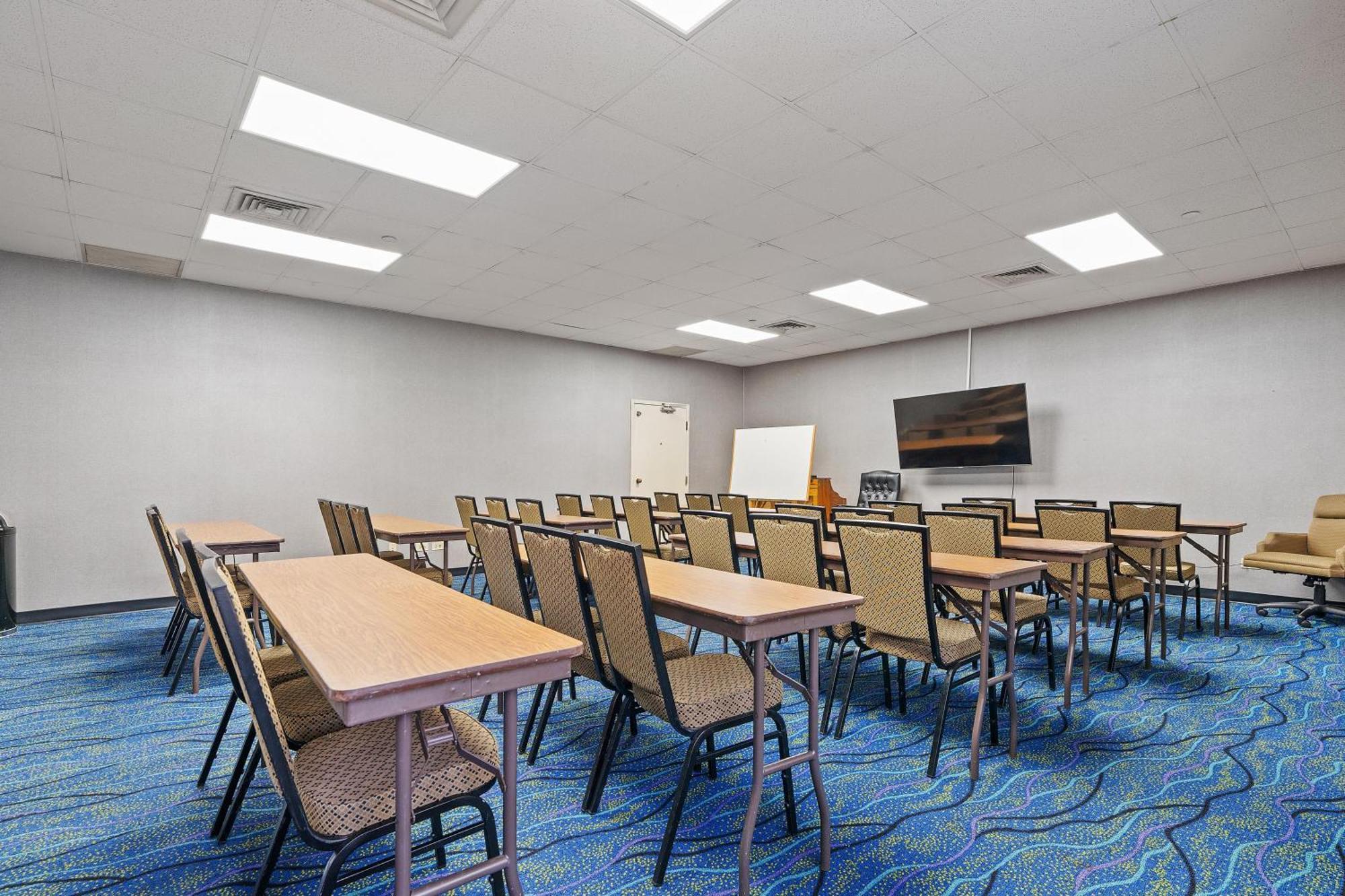 Chicago Club Inn & Suite Oakbrook Terrace Dış mekan fotoğraf