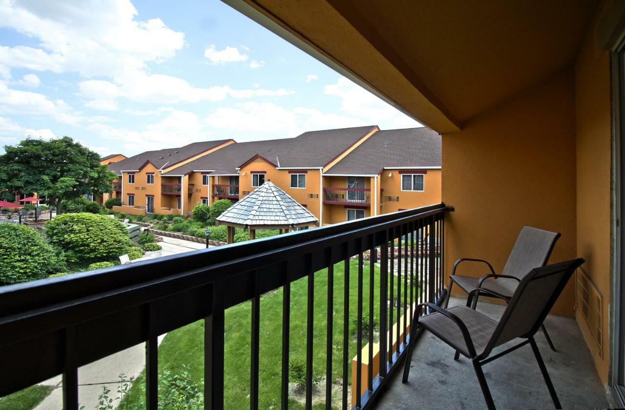 Chicago Club Inn & Suite Oakbrook Terrace Dış mekan fotoğraf